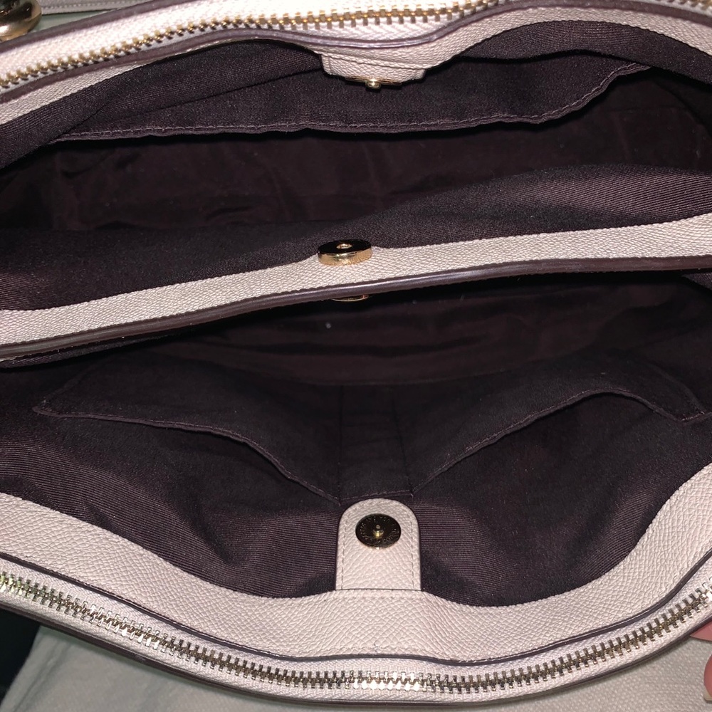 Coach Christie Carryall in Crossgrain Leather - Picture 9 of 11